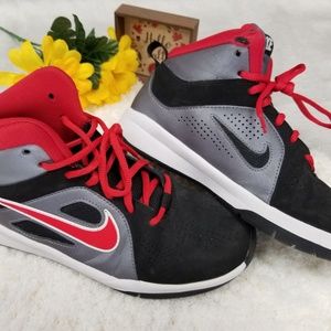Nike boys shoe